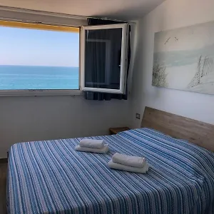  Appartamento Pm 28 Via Lungomare Duca Degli Abruzzi Italia